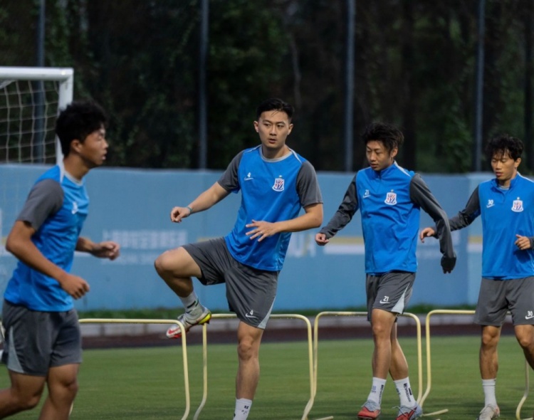 蒋圣龙社媒晒回归训练照：一切就绪 随时战斗👊🏾