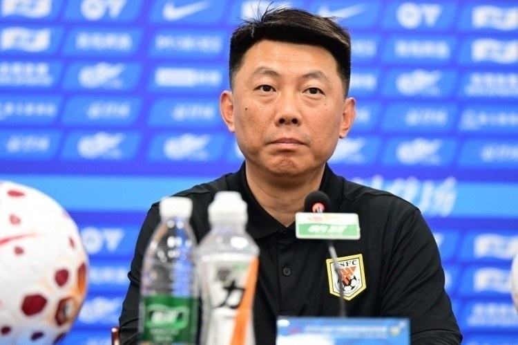鲁媒:泰山队本土球员与外援储备不足,客战重庆铜梁龙谨防慢热 鲁媒:泰山队本土球员与外援储备不足,客战重庆铜梁龙谨防慢热