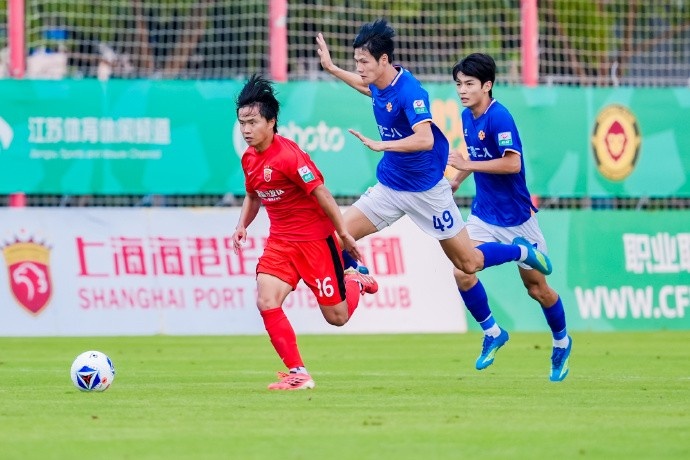 中乙第二十六轮,上海海港富盛经开队主场2-1深圳二零二八队 中乙第二十六轮,上海海港富盛经开队主场2-1深圳二零二八队