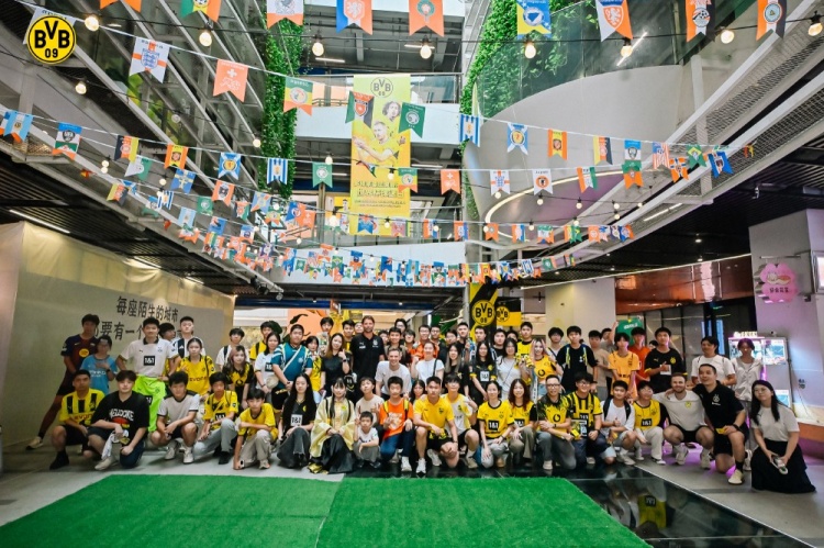 黄黑联动！多特蒙德官博祝贺广州豹冲超成功 广州豹官博转发感谢
