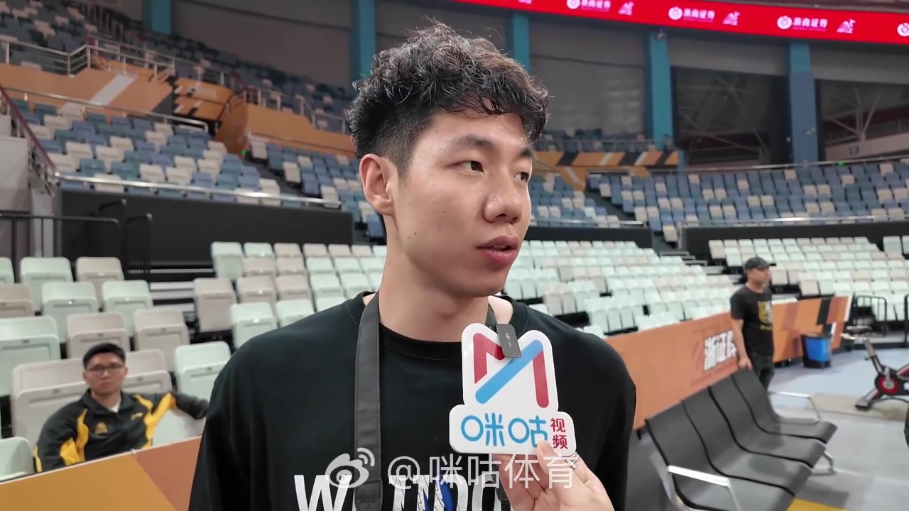 朱俊龙:目前还未达到能够比赛的状态 训练基本还是以静态为主