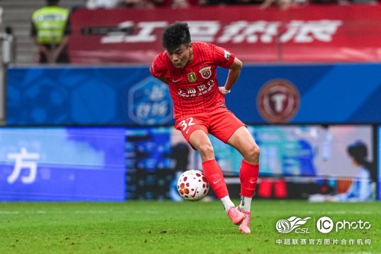上海海港3-0成都蓉城，下轮将客场挑战天津津门虎队