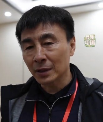 李玮锋回应“大头”绰号:头球比较好,作为后卫红黄牌多很正常